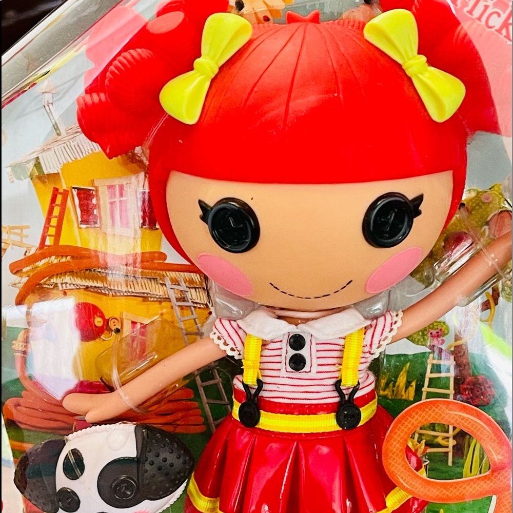 Lalaloopsy Ember FLICKER Flame 🔥  Doll
NEW